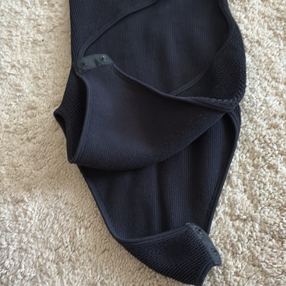 New Zara Ribbed Stretch Knit Cutout Front Bodysuit Black Size M/L - Picture 6 of 12
